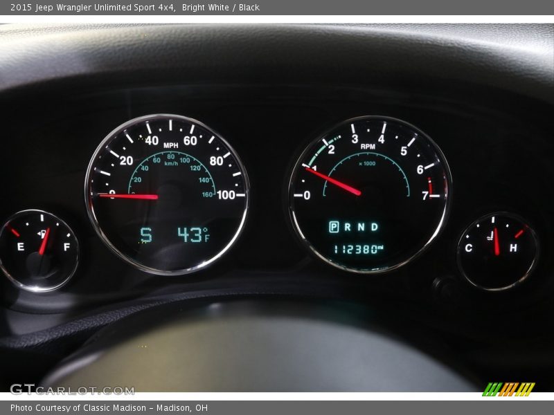 Bright White / Black 2015 Jeep Wrangler Unlimited Sport 4x4