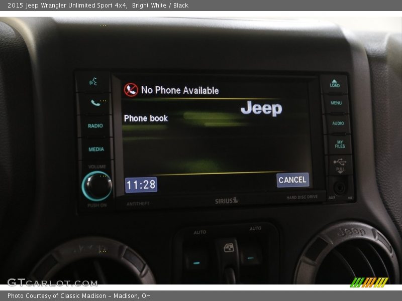 Bright White / Black 2015 Jeep Wrangler Unlimited Sport 4x4