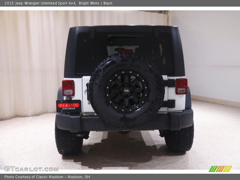 Bright White / Black 2015 Jeep Wrangler Unlimited Sport 4x4