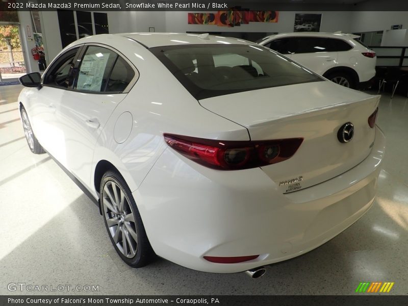 Snowflake White Pearl Mica / Black 2022 Mazda Mazda3 Premium Sedan