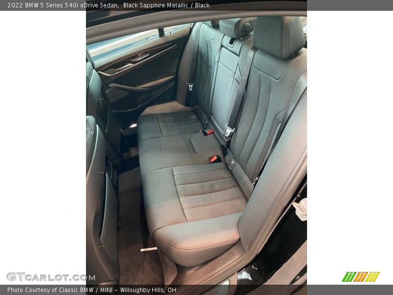 Black Sapphire Metallic / Black 2022 BMW 5 Series 540i xDrive Sedan
