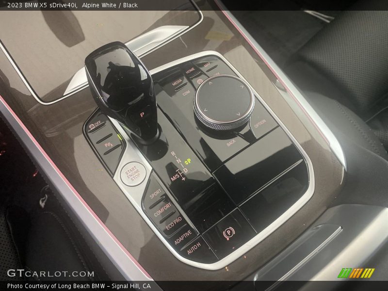 Alpine White / Black 2023 BMW X5 sDrive40i