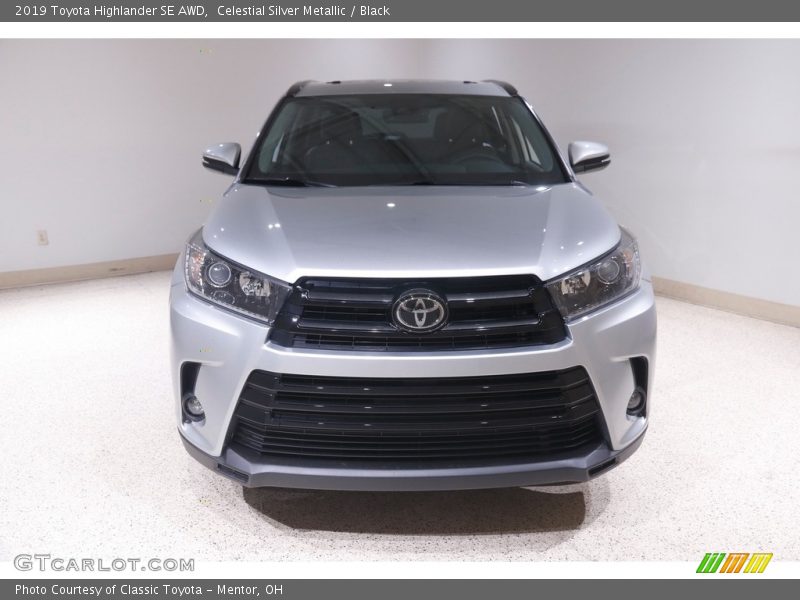 Celestial Silver Metallic / Black 2019 Toyota Highlander SE AWD