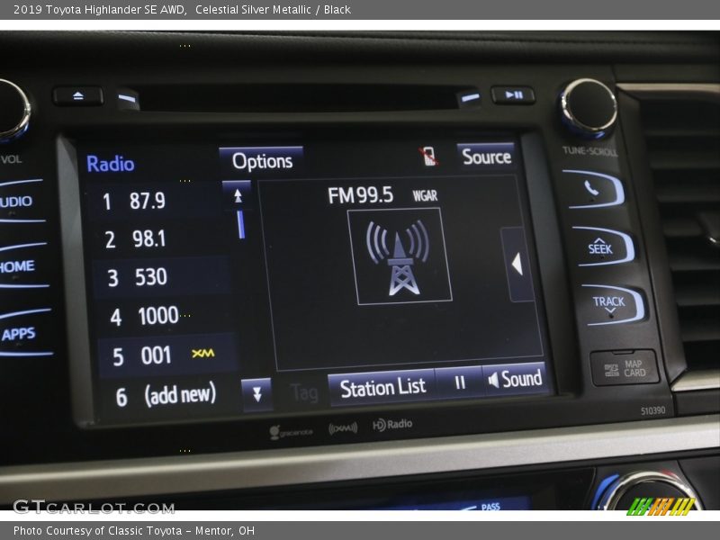 Celestial Silver Metallic / Black 2019 Toyota Highlander SE AWD