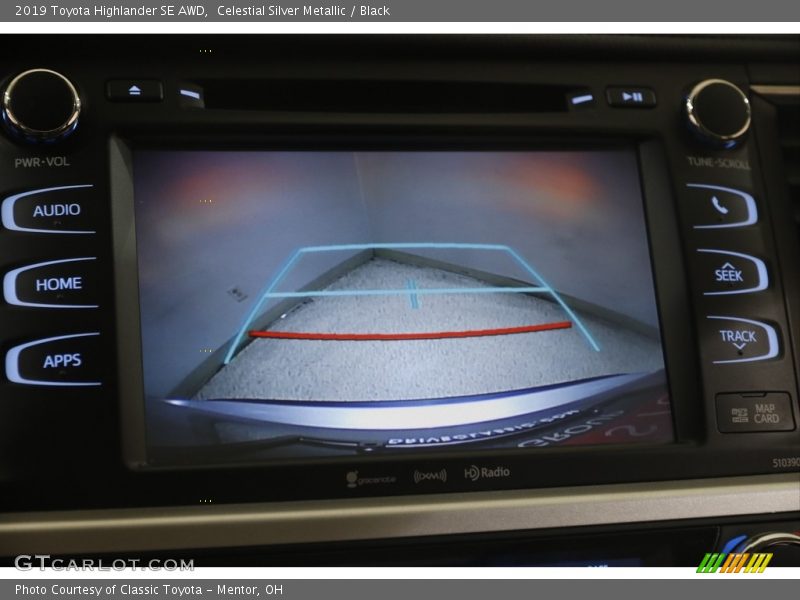 Celestial Silver Metallic / Black 2019 Toyota Highlander SE AWD