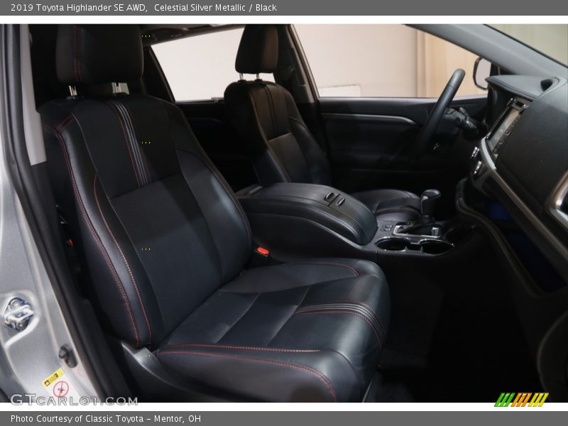 Celestial Silver Metallic / Black 2019 Toyota Highlander SE AWD