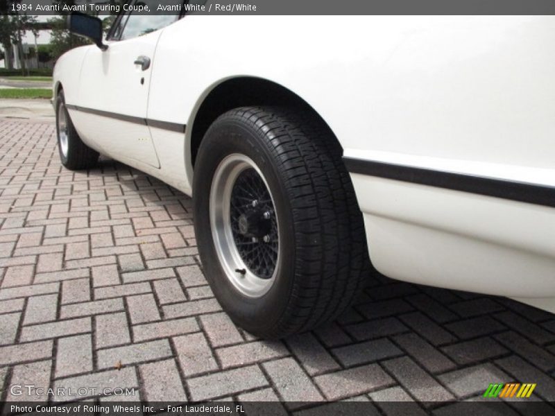 Avanti White / Red/White 1984 Avanti Avanti Touring Coupe