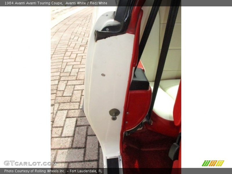 Avanti White / Red/White 1984 Avanti Avanti Touring Coupe