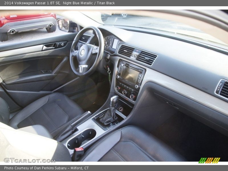  2014 Passat 1.8T SE Titan Black Interior