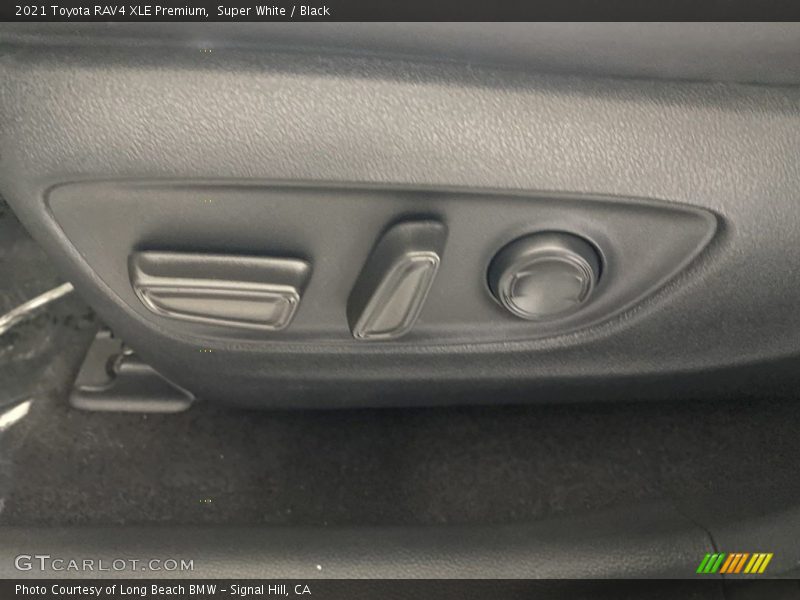 Super White / Black 2021 Toyota RAV4 XLE Premium