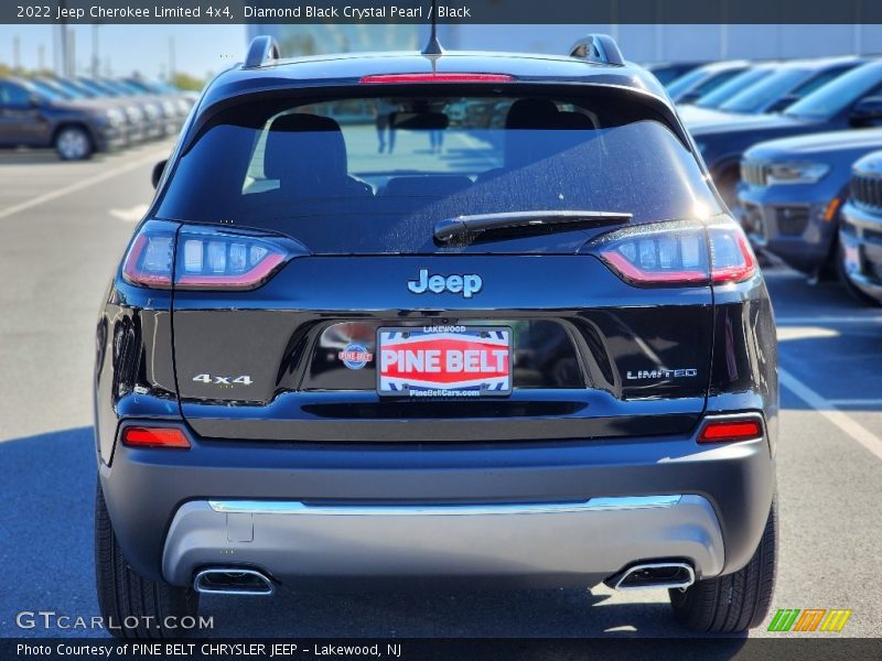 Diamond Black Crystal Pearl / Black 2022 Jeep Cherokee Limited 4x4