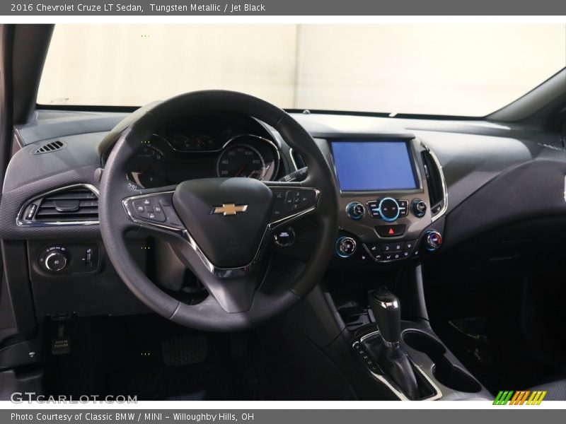 Tungsten Metallic / Jet Black 2016 Chevrolet Cruze LT Sedan