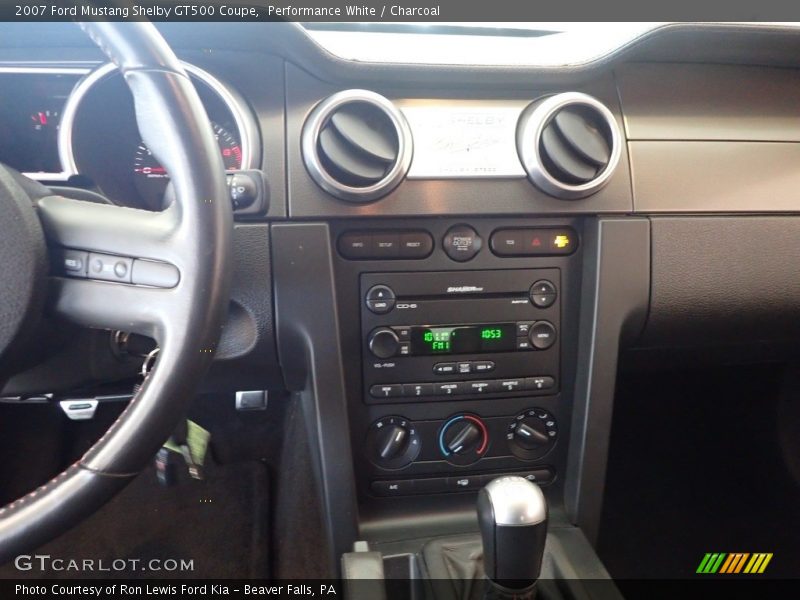 Performance White / Charcoal 2007 Ford Mustang Shelby GT500 Coupe