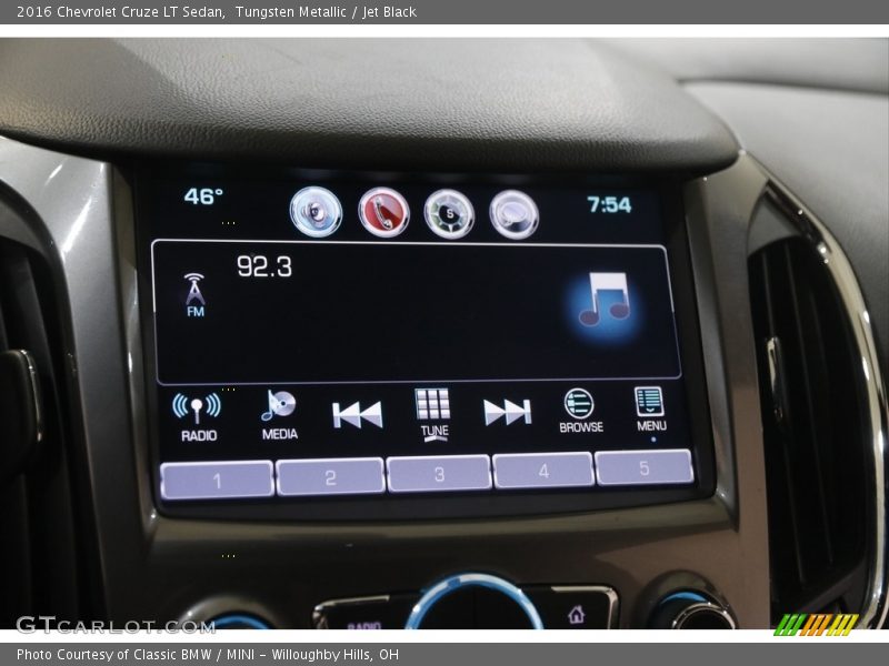 Tungsten Metallic / Jet Black 2016 Chevrolet Cruze LT Sedan