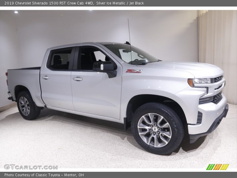 Silver Ice Metallic / Jet Black 2019 Chevrolet Silverado 1500 RST Crew Cab 4WD