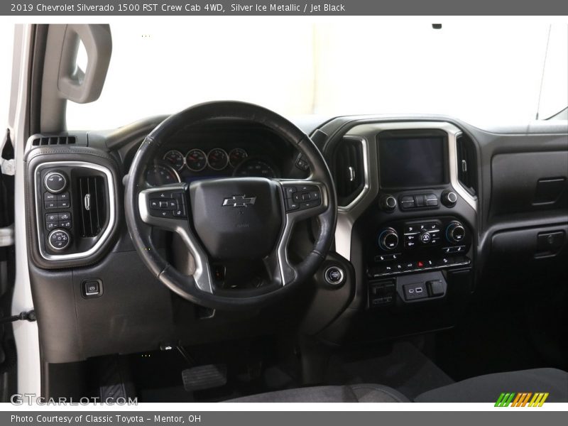 Silver Ice Metallic / Jet Black 2019 Chevrolet Silverado 1500 RST Crew Cab 4WD