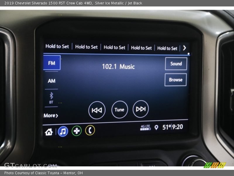 Silver Ice Metallic / Jet Black 2019 Chevrolet Silverado 1500 RST Crew Cab 4WD