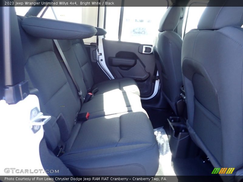 Bright White / Black 2023 Jeep Wrangler Unlimited Willys 4x4
