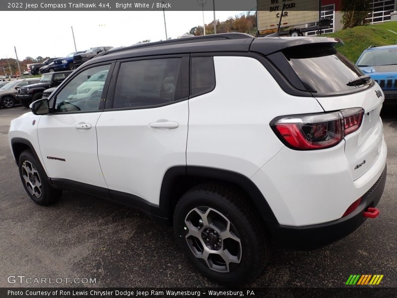 Bright White / Black 2022 Jeep Compass Trailhawk 4x4