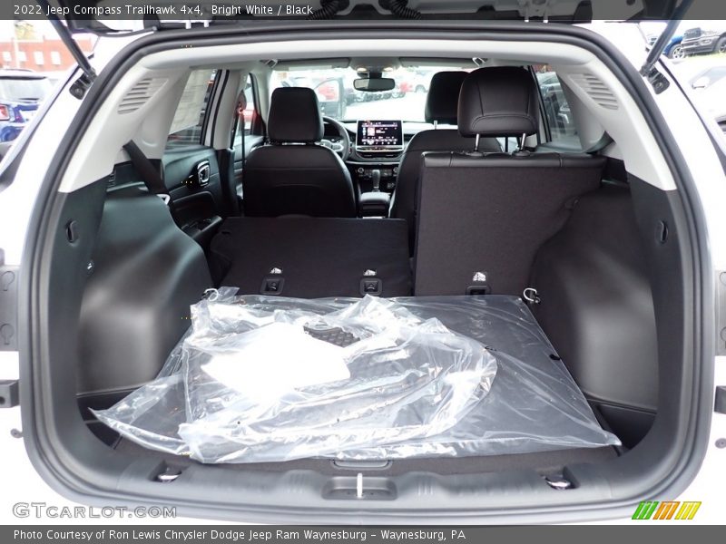 Bright White / Black 2022 Jeep Compass Trailhawk 4x4