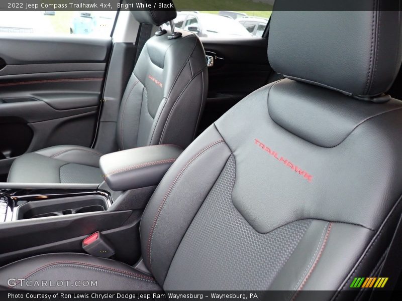 Bright White / Black 2022 Jeep Compass Trailhawk 4x4