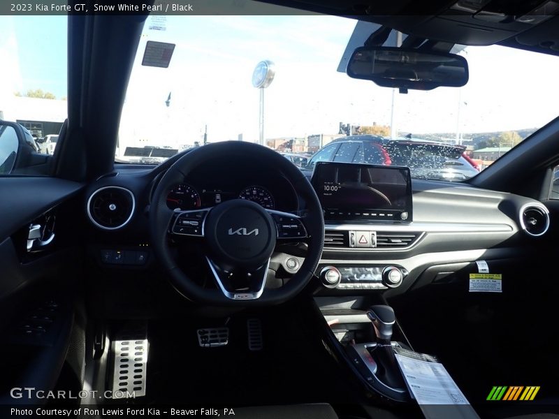 Snow White Pearl / Black 2023 Kia Forte GT