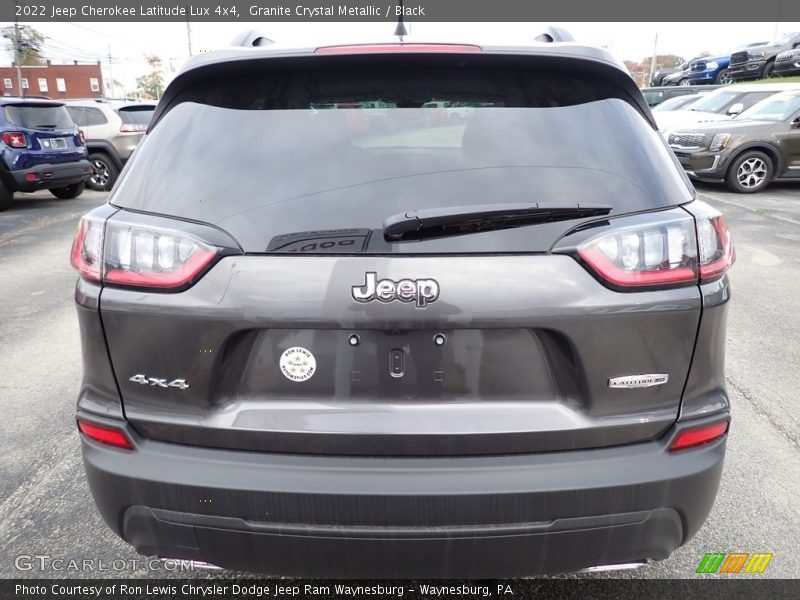 Granite Crystal Metallic / Black 2022 Jeep Cherokee Latitude Lux 4x4