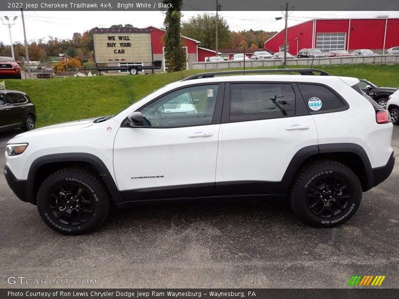 Bright White / Black 2022 Jeep Cherokee Trailhawk 4x4