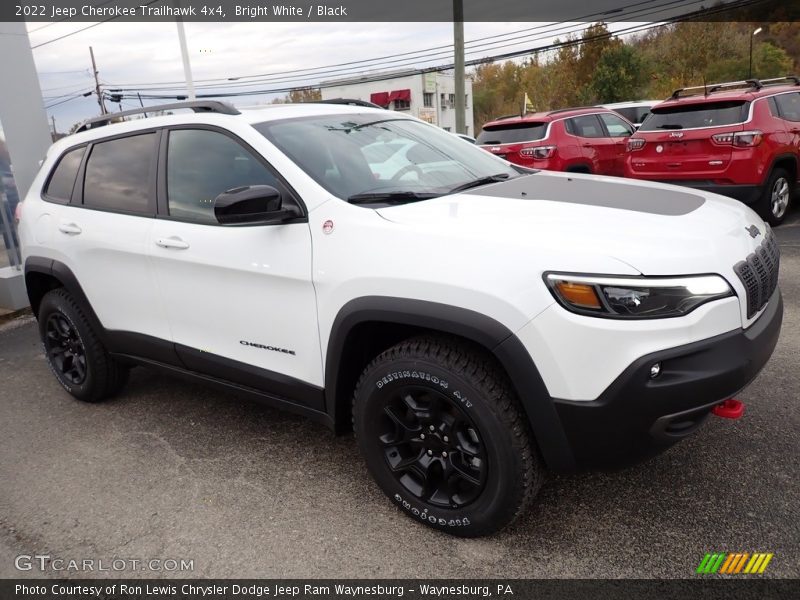 Bright White / Black 2022 Jeep Cherokee Trailhawk 4x4