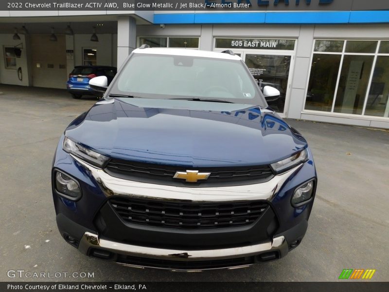 Blue Glow Metallic / Jet Black/­Almond Butter 2022 Chevrolet TrailBlazer ACTIV AWD