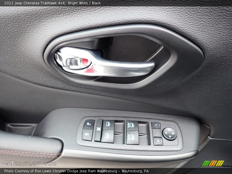 Bright White / Black 2022 Jeep Cherokee Trailhawk 4x4