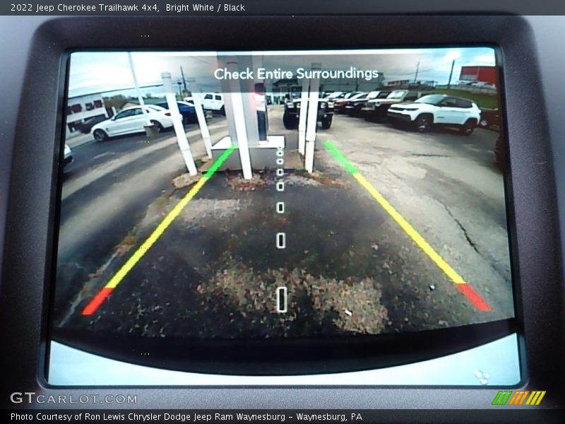Bright White / Black 2022 Jeep Cherokee Trailhawk 4x4