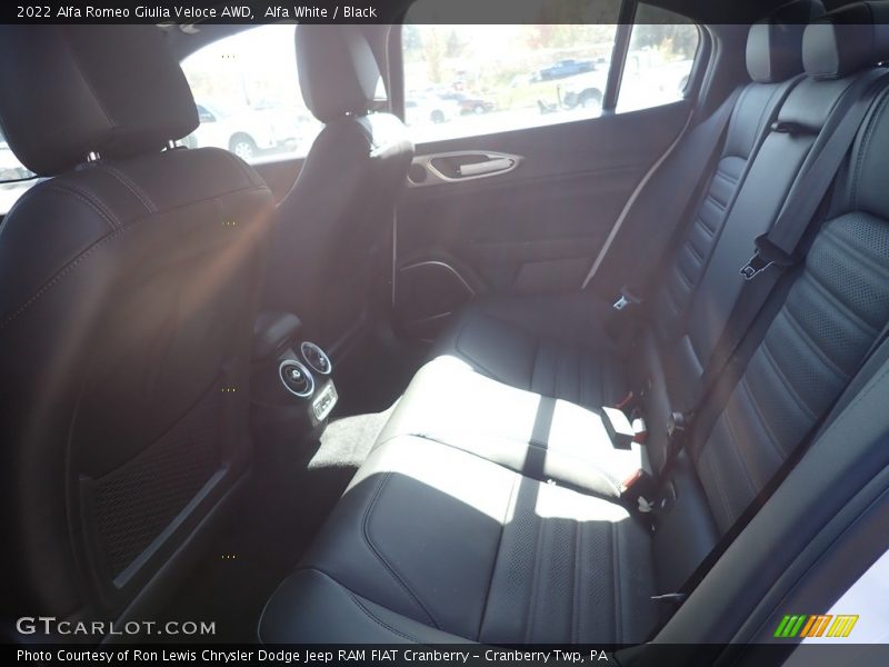 Alfa White / Black 2022 Alfa Romeo Giulia Veloce AWD