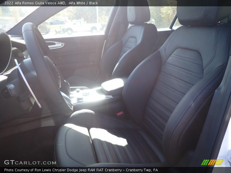 Alfa White / Black 2022 Alfa Romeo Giulia Veloce AWD