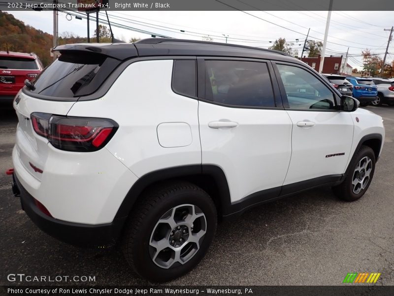 Bright White / Black 2022 Jeep Compass Trailhawk 4x4