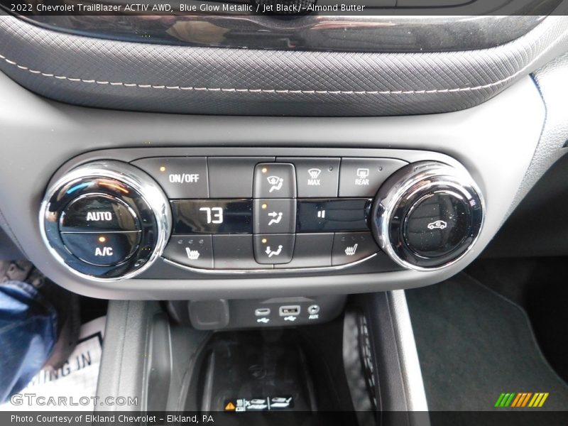 Blue Glow Metallic / Jet Black/­Almond Butter 2022 Chevrolet TrailBlazer ACTIV AWD