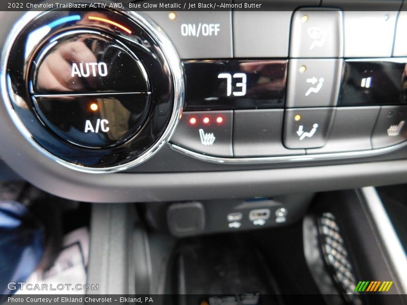 Blue Glow Metallic / Jet Black/­Almond Butter 2022 Chevrolet TrailBlazer ACTIV AWD