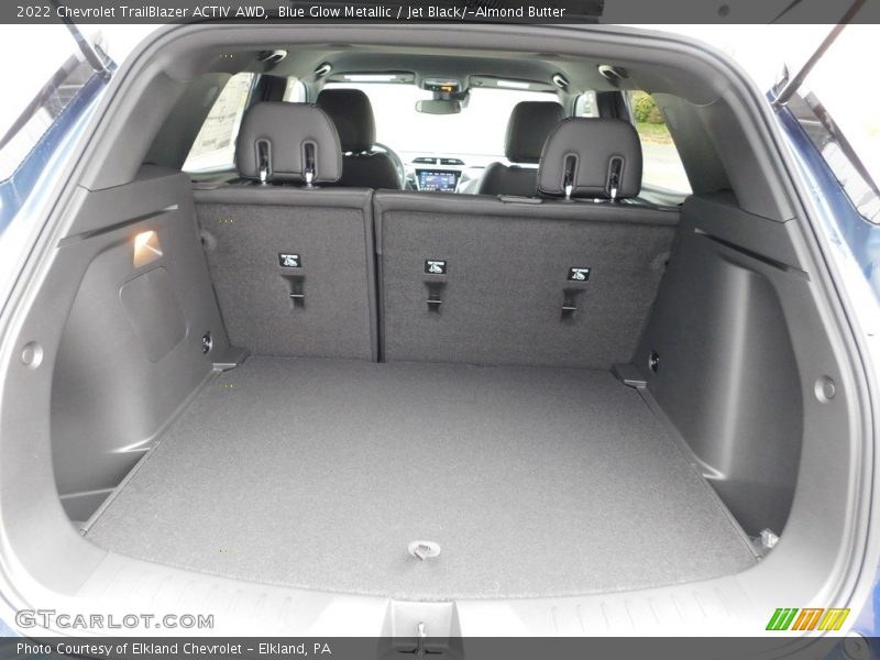 Blue Glow Metallic / Jet Black/­Almond Butter 2022 Chevrolet TrailBlazer ACTIV AWD