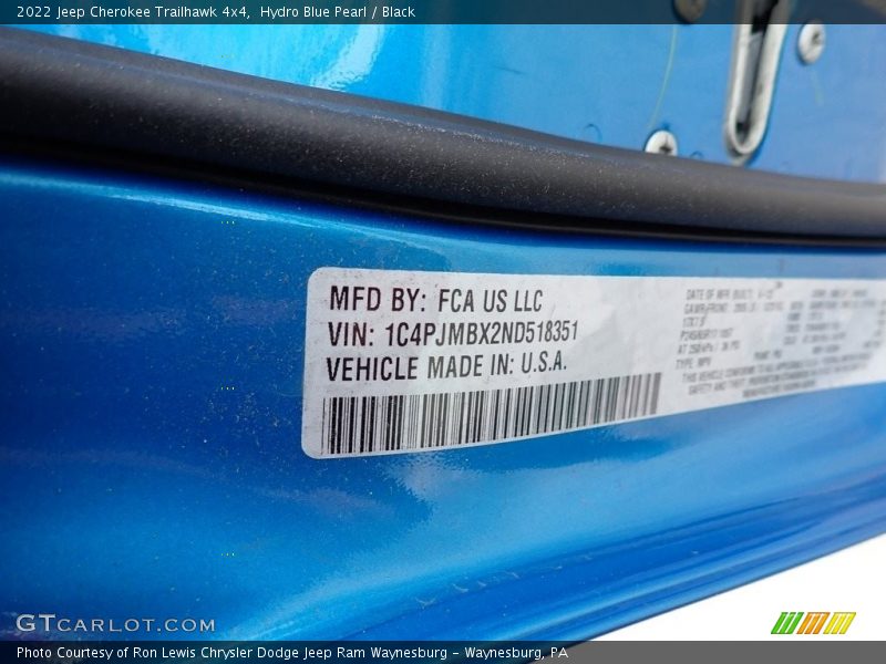Hydro Blue Pearl / Black 2022 Jeep Cherokee Trailhawk 4x4