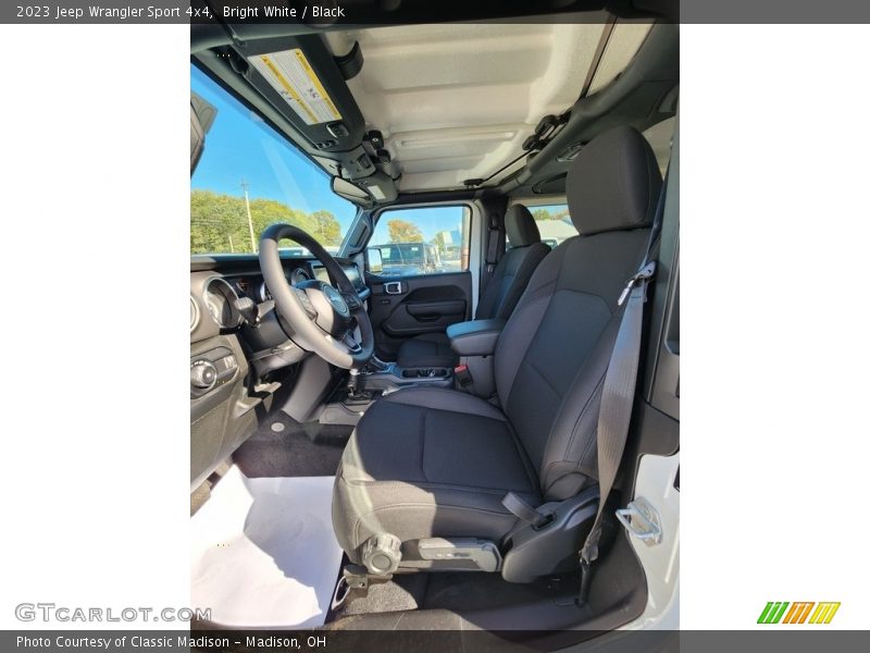 Bright White / Black 2023 Jeep Wrangler Sport 4x4