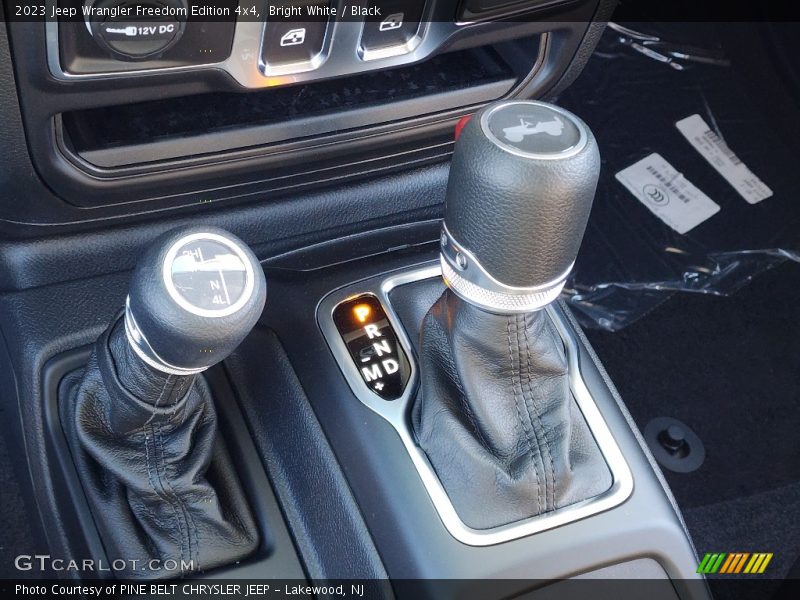  2023 Wrangler Freedom Edition 4x4 8 Speed Automatic Shifter