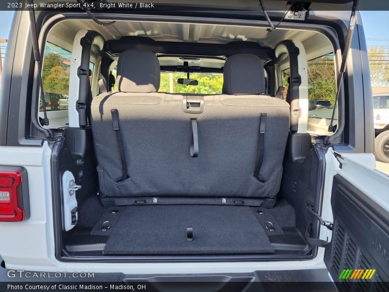 Bright White / Black 2023 Jeep Wrangler Sport 4x4