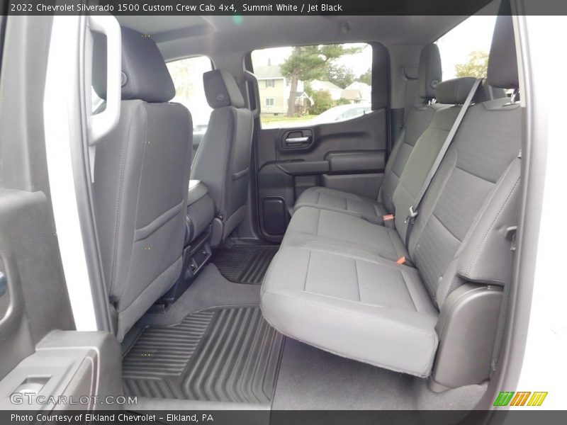 Summit White / Jet Black 2022 Chevrolet Silverado 1500 Custom Crew Cab 4x4