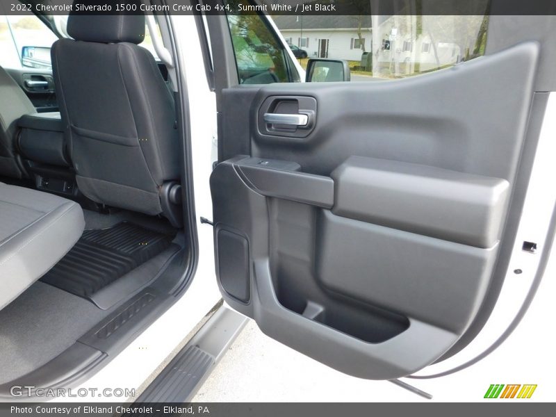 Summit White / Jet Black 2022 Chevrolet Silverado 1500 Custom Crew Cab 4x4