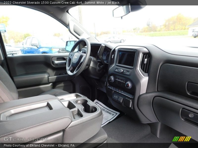 Summit White / Jet Black 2022 Chevrolet Silverado 1500 Custom Crew Cab 4x4