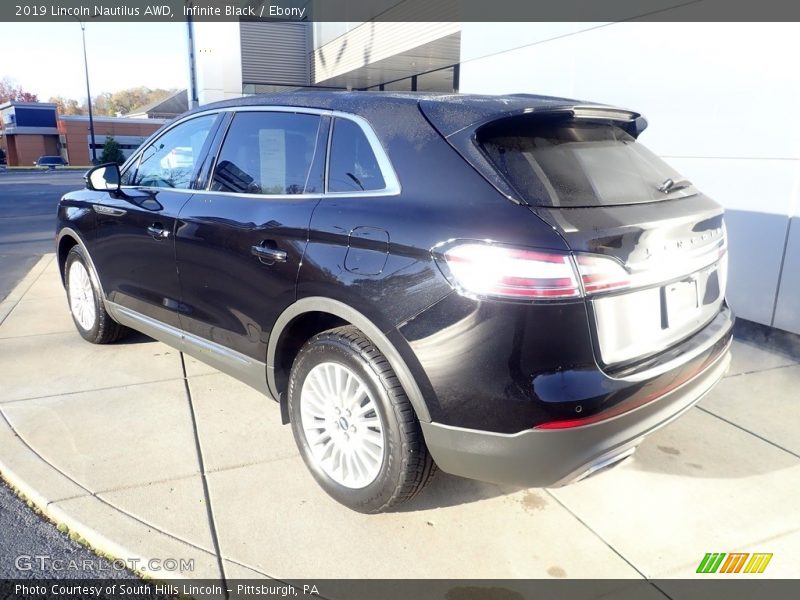 Infinite Black / Ebony 2019 Lincoln Nautilus AWD