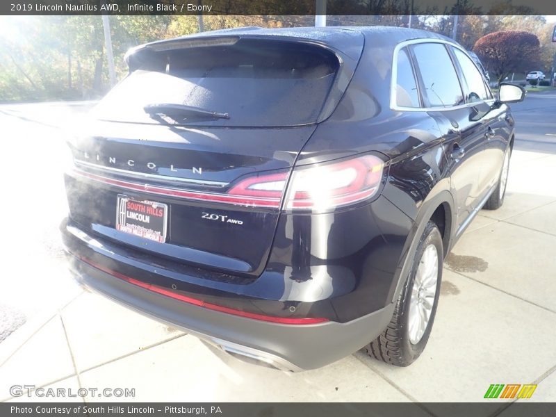 Infinite Black / Ebony 2019 Lincoln Nautilus AWD