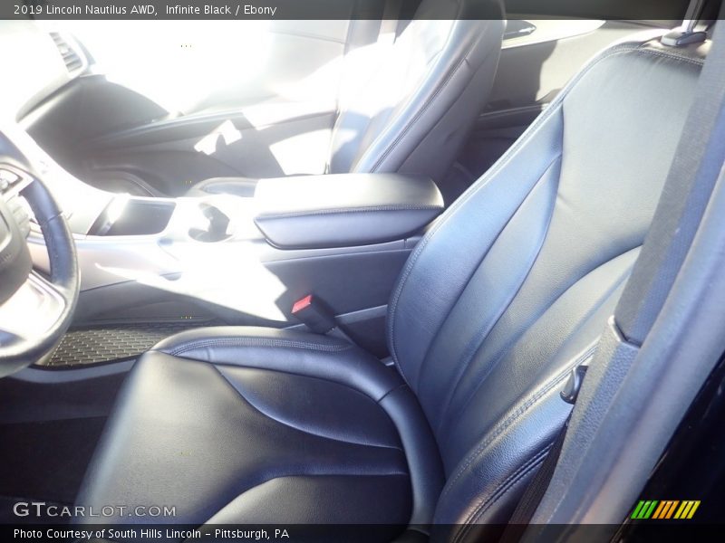 Infinite Black / Ebony 2019 Lincoln Nautilus AWD