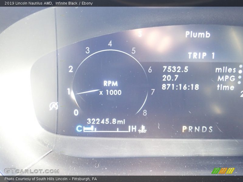 Infinite Black / Ebony 2019 Lincoln Nautilus AWD