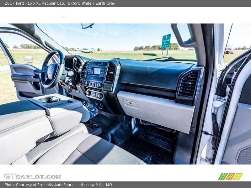 Oxford White / Earth Gray 2017 Ford F150 XL Regular Cab